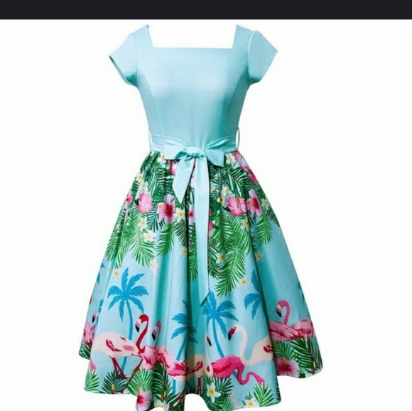 Dresses & Skirts - Flamingo dress
